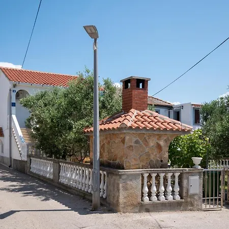 With A Parking Space Povljana, Pag - 21327 Apartmán
