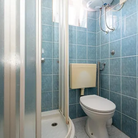 Apartment With Parking Space Povljana, Pag - 21327 *