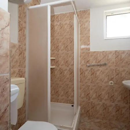 Apartment With Parking Space Povljana, Pag - 21327 *
