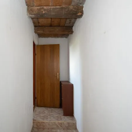 Apartment With Parking Space Povljana, Pag - 21327 *